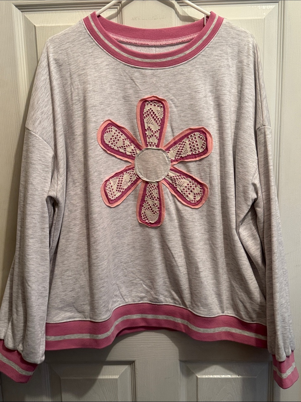 Boutique Heather Gray & Pink Floral Sweatshirt Lace Applique XL